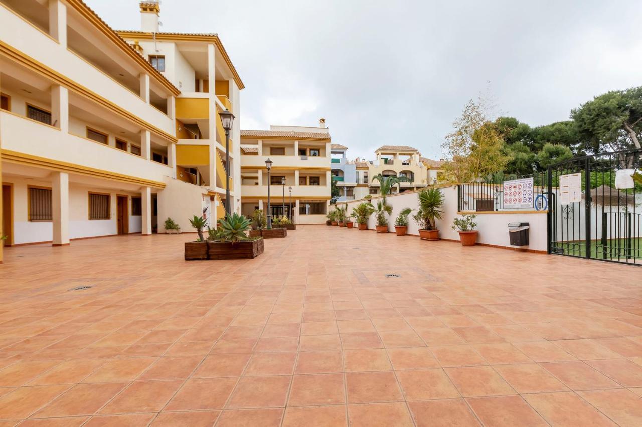 Atico Con Terraza-Solarium Y Piscina 4-6 Personas Wifi A/C Leilighet Roda Eksteriør bilde