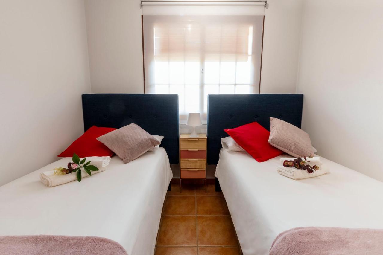 Atico Con Terraza-Solarium Y Piscina 4-6 Personas Wifi A/C Leilighet Roda Eksteriør bilde