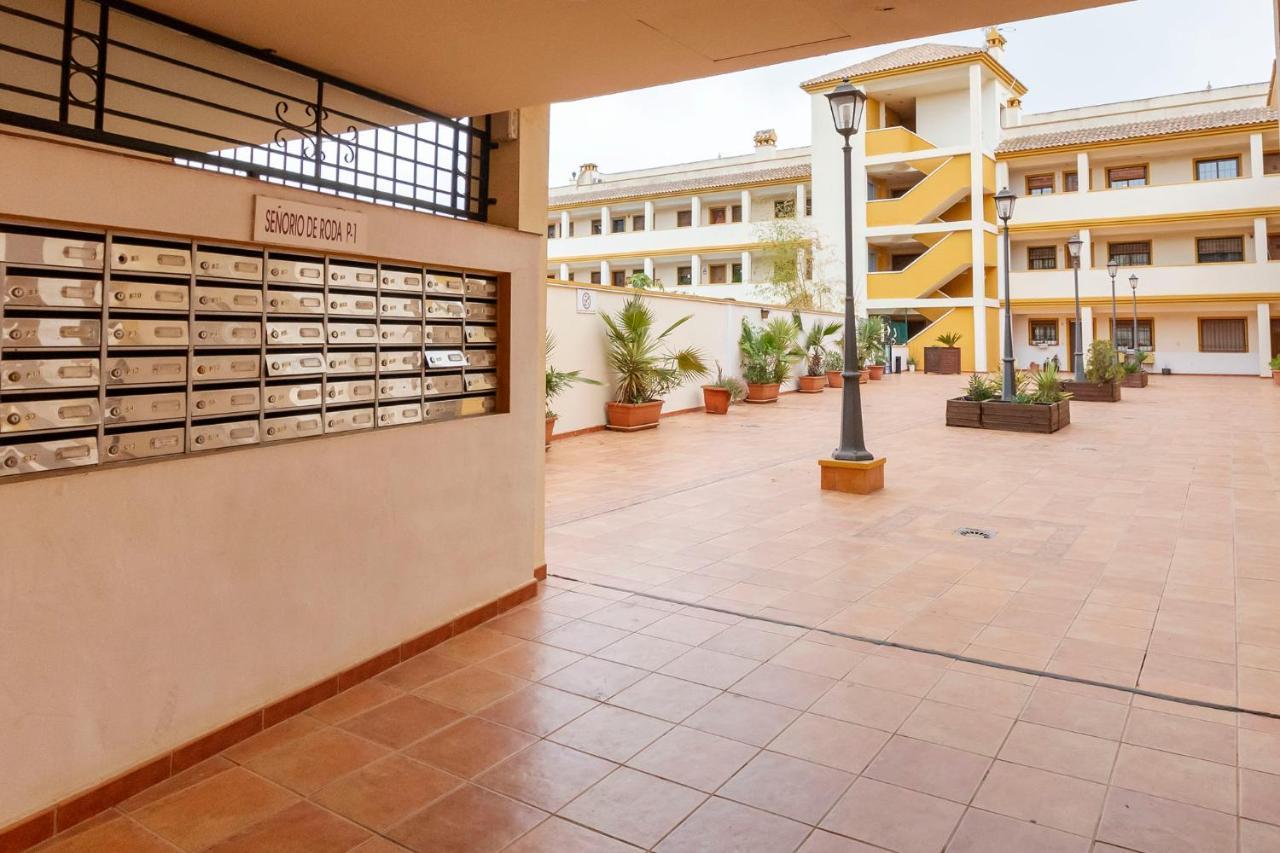 Atico Con Terraza-Solarium Y Piscina 4-6 Personas Wifi A/C Leilighet Roda Eksteriør bilde